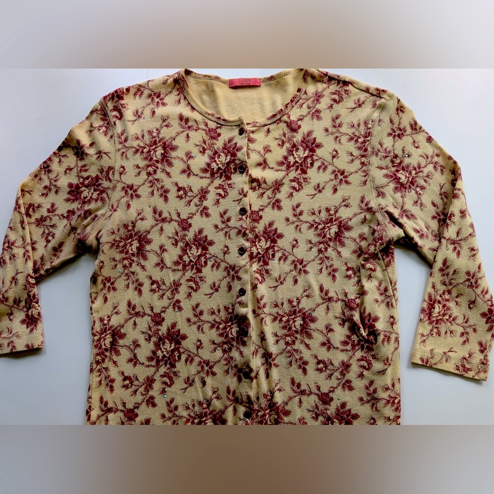 J.Crew woman’s cardigan
Size XS
Cotton blend
Button Down